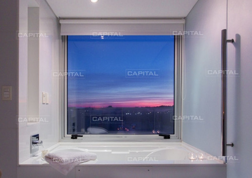 Imagen 11 de 23 de Espectacular Penthouse Duplex Mythos Ubicado En La Parada 31 Playa Brava. - Punta Del Este Brava