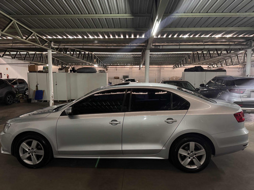 Volkswagen Vento 2.5 Advance Plus 170cv