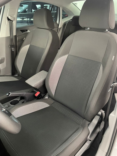 Imagem 9 de 15 de Volkswagen Virtus 1.0 200 Tsi Confortiline 2020