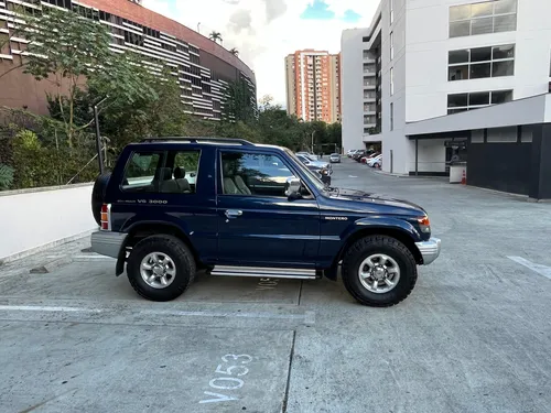 Mitsubishi Montero 3.0 V13
