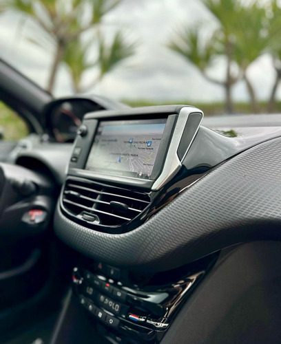 Peugeot 208 1.6 Feline