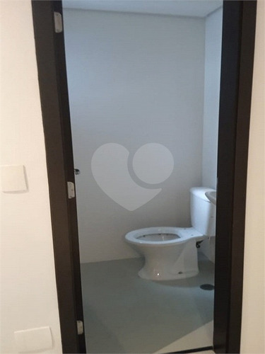 Imagem 15 de 15 de Sala Comercial E 1 Banheiro Para Locação, 33 M², Moema - Sp - Reo656664