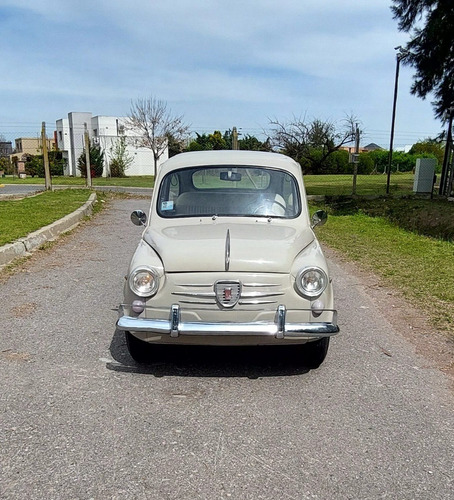 Imagen 10 de 22 de Fiat 600 E Original