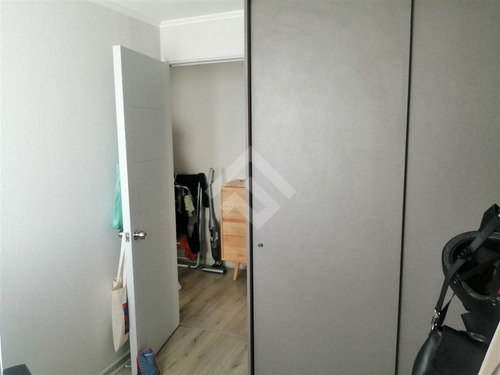 Departamento En Venta De 3 Dorm. En Cerrillos