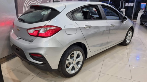 Imagen 15 de 25 de Chevrolet Cruze 5 Puerta Lt At Jp