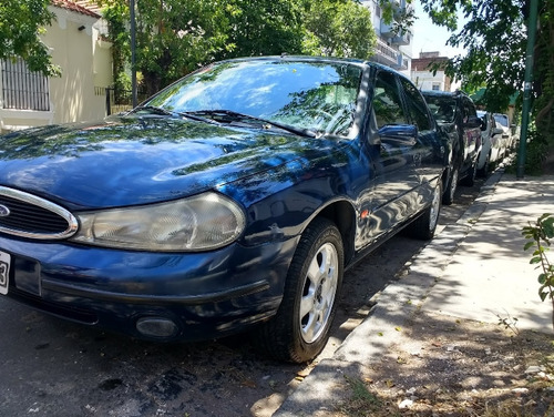 Ford Mondeo 2.0 Ghia