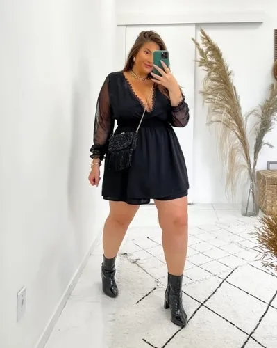 Macaquinho Preto Plus Size Feminino Manga Tule Bruna Rego