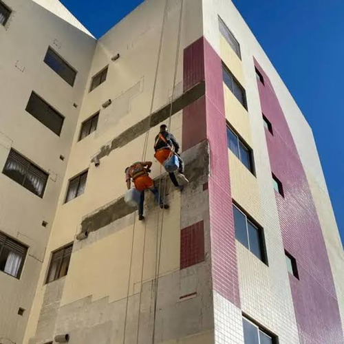 Lavagem De Fachada E Rejuntamento