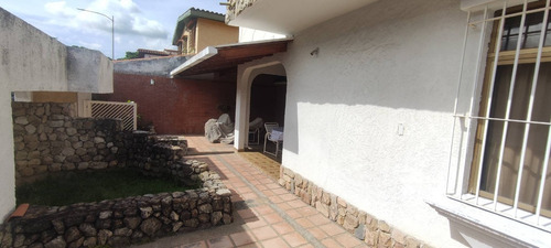 Imagen 6 de 13 de Alquiler De Casa Comercial Atrás Del Cc Prebo Valencia Cód 166011 Lucrecia Escorcha