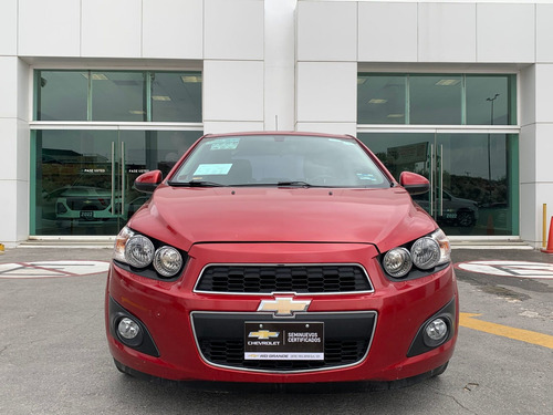 Imagen 2 de 10 de Chevrolet Sonic 2015 1.6 Ltz At