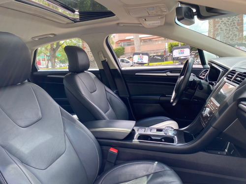Imagen 13 de 14 de Ford Fusion Titanium Ecoboost Blanco 2018 At Dakkar Autos