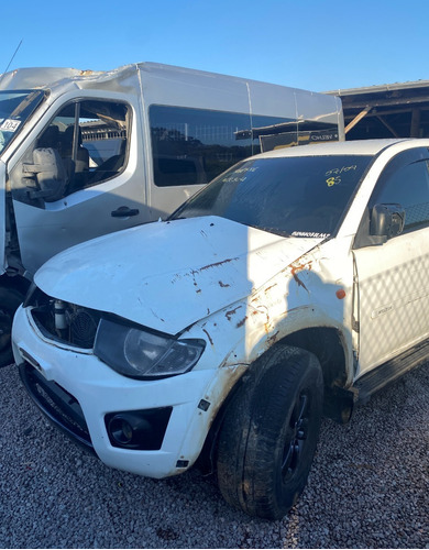 Sucata Mitsubishi L200 Triton 2.4 Flex 4x2 *retirada Peças*