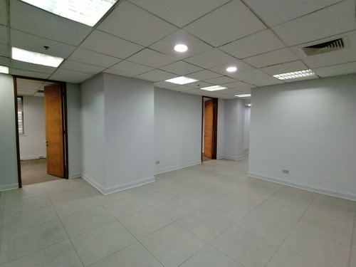 Imagen 12 de 19 de Oportunidad Oficina En Venta Metro El Golf