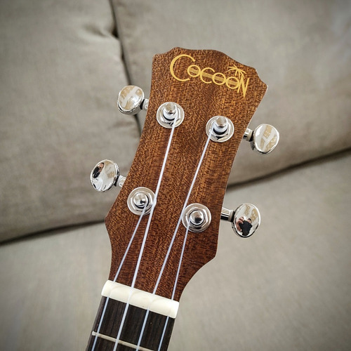 Imagen 7 de 10 de Ukelele Cocoon Soprano C/funda Acolchada