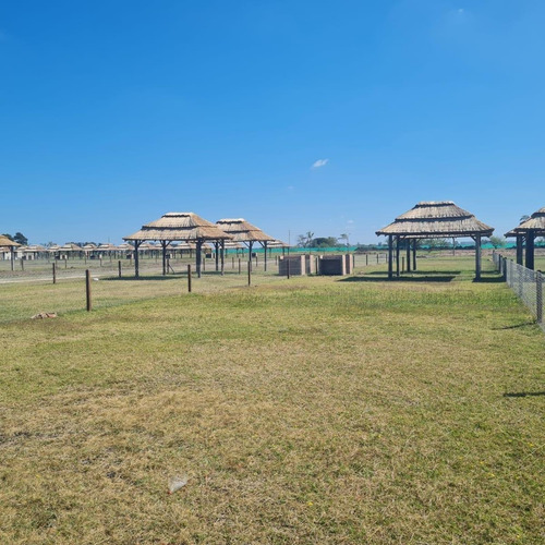 Imagen 12 de 21 de Un Barrio Cerrado Diferente! Granja, Arroyo, Piscinas, Deportes, Y Mucho Mas! Bajas Expensas!