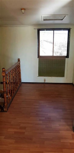 Casa En Venta De 4 Dorm. En Rancagua
