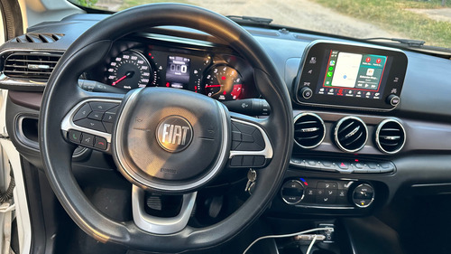 Fiat Cronos 1.8 16v Precision