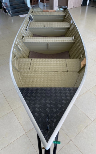 Imagem 7 de 8 de Barco De Alumínio Petybrazil Miraguaia 600sl
