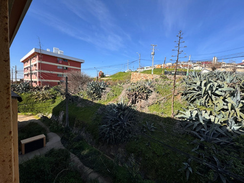 Se Vende Amplio Departamento Remodelado En Playa Ancha