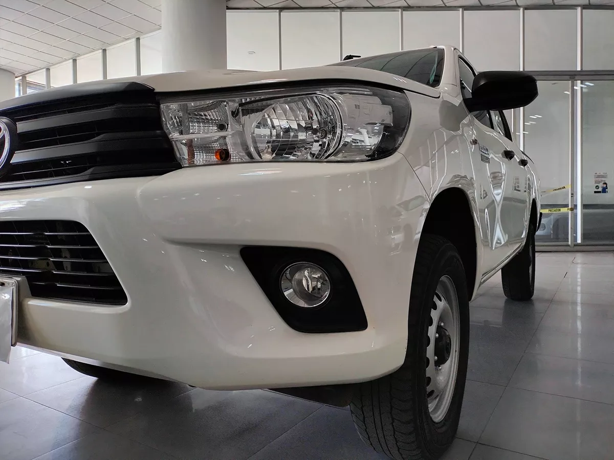 Toyota Hilux 2.8 Tdi Cabina Doble Mt