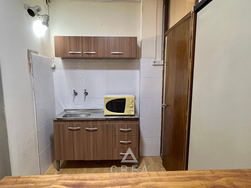 Venta Oficina Ciudad Vieja Buen Metraje Orientacion Norte 91m2 Edificados