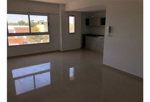 Venta 2 Amb A Estrenar C/ Cochera Centro De Pilar