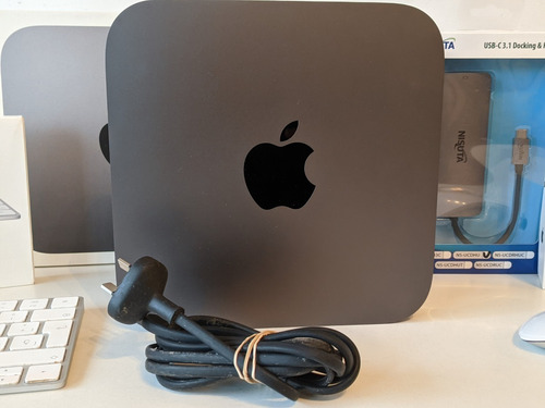 Imagen 3 de 10 de Mac Mini 2018 I3 8gb Ram 128gb Ssd + Teclado Y Mouse