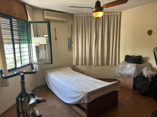 Enorme Casa De 4 Dor. Y Pileta En San Salvador