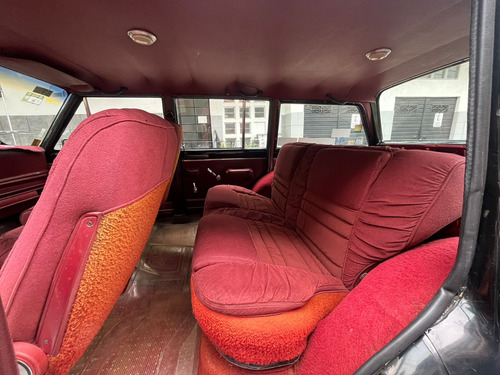 Jeep Grand Wagoneer