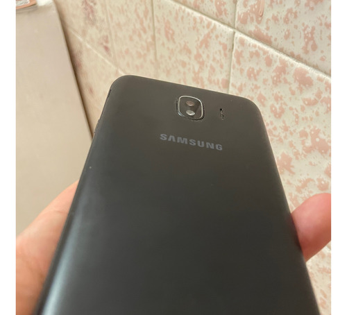 Celular Samsung Galaxi J4 (Usado)