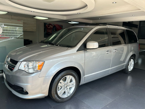 Dodge Grand Caravan 3.7 Sxt At