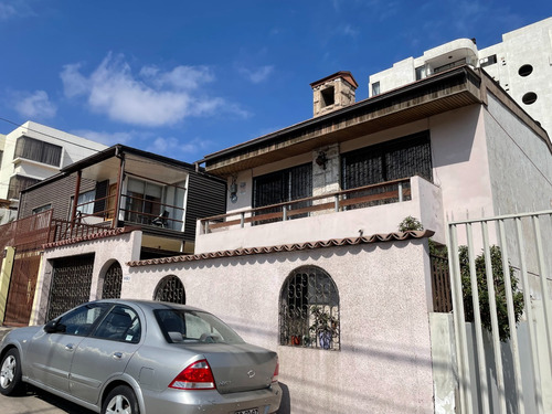 Bella Casa Dos Pisos Sector Sur, Balneario, Antofagasta.