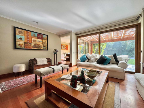 Impecable Venta Los Castaños A Pasos Colegió Newland