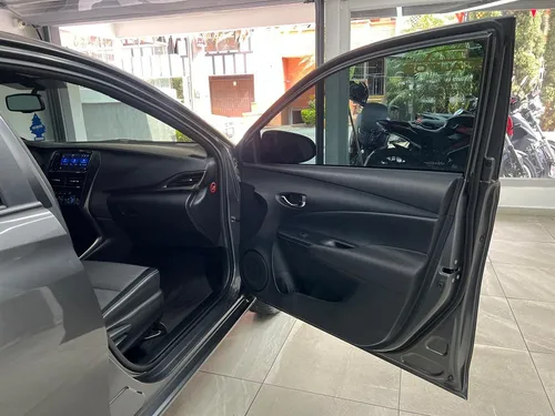 Toyota Yaris At 2023