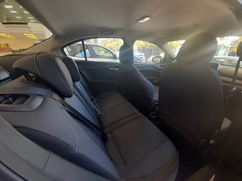Imagen 21 de 25 de Cronos Drive 1.3 Pack Conectividad 2022 0km