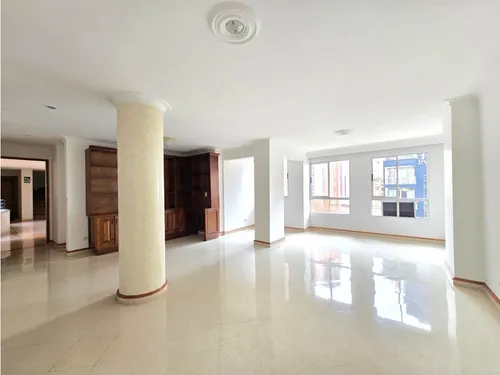 Vive En Laureles A Pasos De Santa Teresita, Excelente Distribución