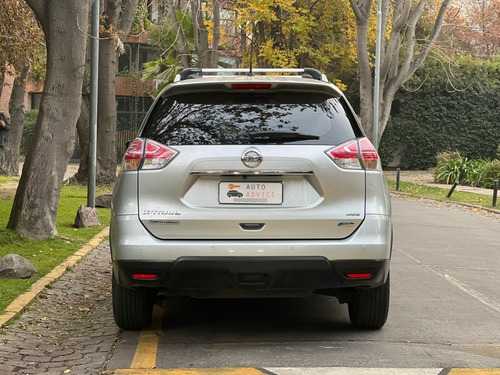 Imagen 10 de 15 de Nissan X-trail Sense 4dw 2.5