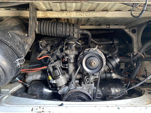 Volkswagen Kombi 1.6 MI STD 8V GASOLINA 3P MANUAL