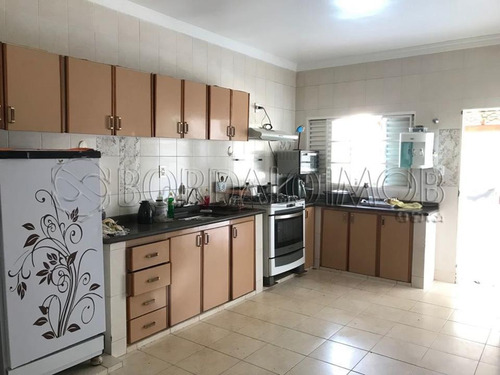 Imagem 11 de 30 de Arniqueiras Casa Com 600m² De Área Construída, 3 Quartos Sendo Todos Suítes + Área De Lazer Completa! Estuda Permuta E Aceita Carro. - Villa132429