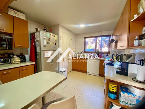 Casa En Condominio Aislada Con Gran Terreno, Imperdible!!!!