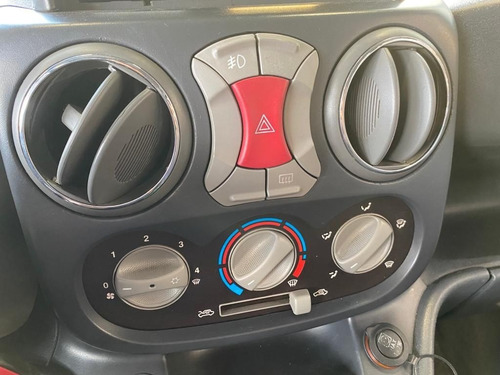 Imagem 19 de 20 de Fiat Doblo 1.8 Mpi Essence 16v