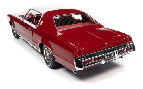 Pontiac Grand Prix 1969 Escala 1:18 Autoworld