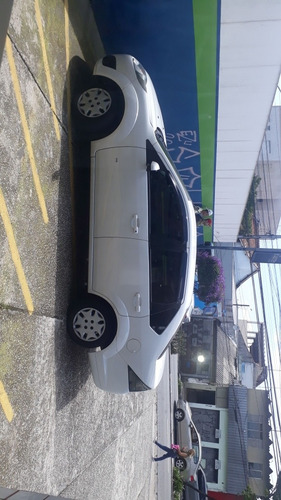 Ford Fiesta Sedan 1.6 Rocam Se Plus Flex 4p 2014