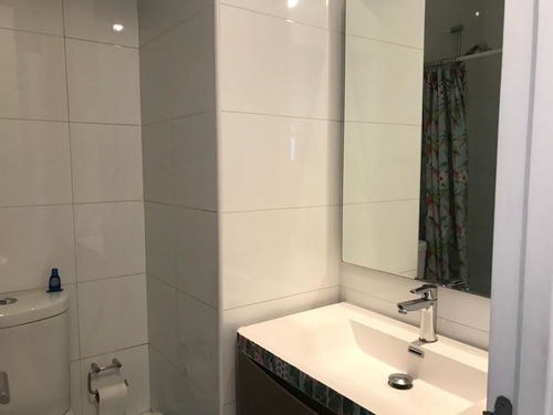 Departamento En Arriendo De 2 Dorm. En Las Condes