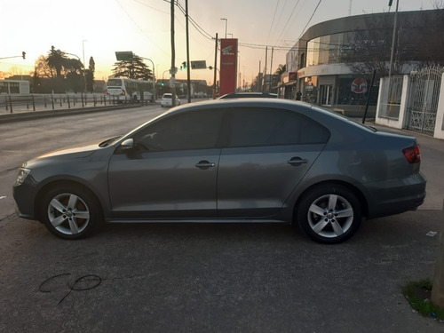 Imagen 5 de 16 de Vw Vento (1.4)tsi Dsg Confortline 2017