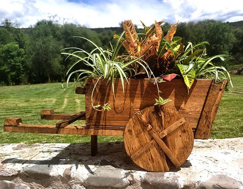 Imagen 3 de 9 de Maceta De Madera Tipo Jardinera De Carreta Color Roble