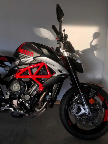 Mv Agusta Brutale 800 - No Ducati No Yamaha