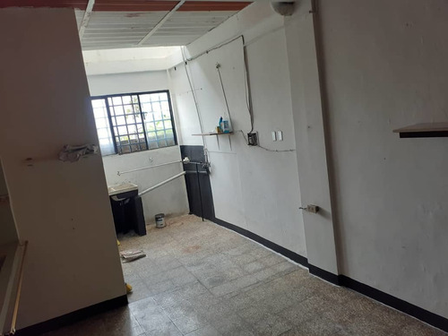 Imagen 3 de 14 de Casa Doble Propósito A Pie De Calle Barrio Sucre
