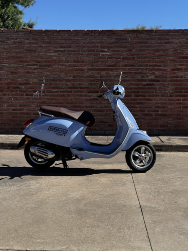 Vespa Primavera 150 - Italiana