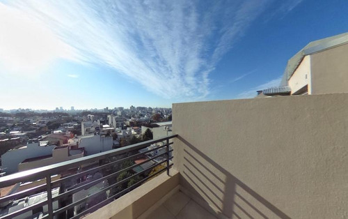 Imagen 11 de 20 de En Barrio Residencial A Metros De Congreso, 2 Ambientes Con Balcon